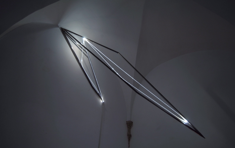 CARLO BERNARDINI, LA LUCE CHE GENERA LO SPAZIO, Particolari della mostra, Delloro Arte Contemporanea, Roma 2009 - 2010.