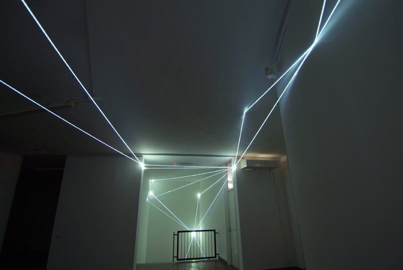 CARLO BERNARDINI, CODICE SPAZIALE 2009, Fibre ottiche, mt h 6x15x3, GAM – Civica Galleria d’Arte Moderna, Gallarate, Varese.