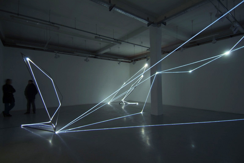 CARLO BERNARDINI, Catalizzatori dI Luce 2005,  fibre ottiche e acciaio inox, H mt 4x12x10  e H mt 4x4,5x4; Torino, Velan Centro Arte Contemporanea