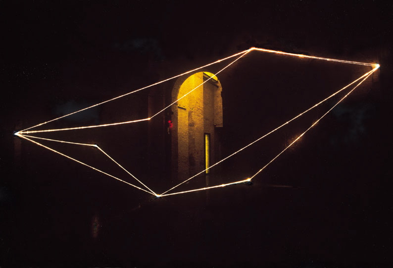 CARLO BERNARDINI, Virtual Volums 1998, fibre ottiche, mt h 8x10x12, Galleria Nazionale della Pilotta, Parma.