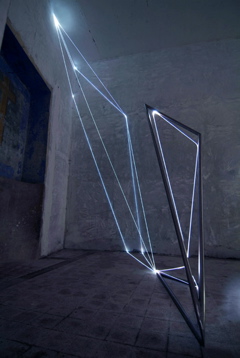 CARLO BERNARDINI, Catalizzatore di Luce 2005, acciaio inox e fibre ottiche, m h  5x4x3. Viterbo, Chiesa di S.Tommaso.