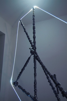 CARLO BERNARDINI, ACCUMULATORE DI LUCE 2007, Alberi a cammes, fibra ottica, mt h 2,30x2,50x1.