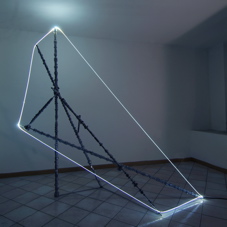 CARLO BERNARDINI, ACCUMULATORE DI LUCE 2007, Alberi a cammes, fibra ottica; mt h 2,30x2,50x1.