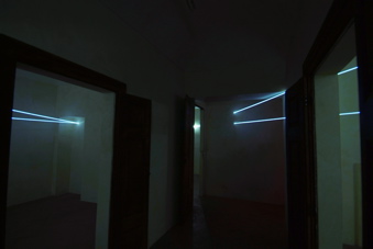 CARLO BERNARDINI, INTERRELAZIONI NELLO SPAZIO 2008; Installazione in fibre ottiche mt h 3x7x10, Rivara (TO) Castello di Rivara.