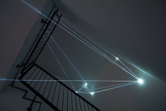 CARLO BERNARDINI, CODICE SPAZIALE 2009, Fibre ottiche, mt h 6x15x3. GAM – Civica Galleria d’Arte Moderna, Gallarate, Varese.