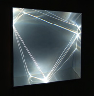 CARLO BERNARDINI, Catalizzatore di Luce  2006, fibre ottiche, superficie olf, plexiglass, alluminio; h cm 95x100x25.