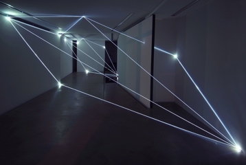 Carlo Bernardini, Codice Progressivo 2010; fibre ottiche, dimensione ambiente. Antonella Cattani Contemporary Art, Bolzano.