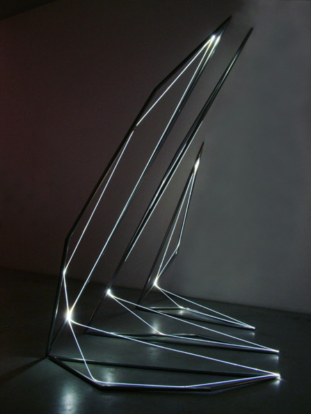 LINEA DI LUCE 2004 Acciaio, fibre ottiche, mt h 3x2x3, Galleria Fioretto, Padova