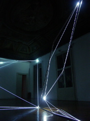 SPAZI PERMEABILI 2004 installazione in fibre ottiche e acciaio inox mt h 4,5x6x14 (Part.3) Galleria Milano.