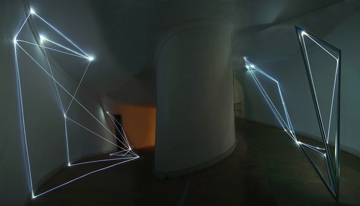 CARLO BERNARDINI, CATALIZZATORI DI LUCE 2005, fibre ottiche e acciaio inox, H mt 3x7x2 e H mt 3x4,5x1,5, Roma, Accademia di S.Luca.