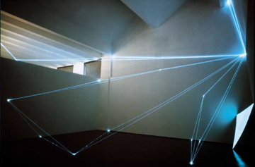 CARLO BERNARDINI, SPAZI PERMEABILI 2002 Fibre ottiche, superficie elettroluminescente, mt h 9x13x11, Triennale di Milano.