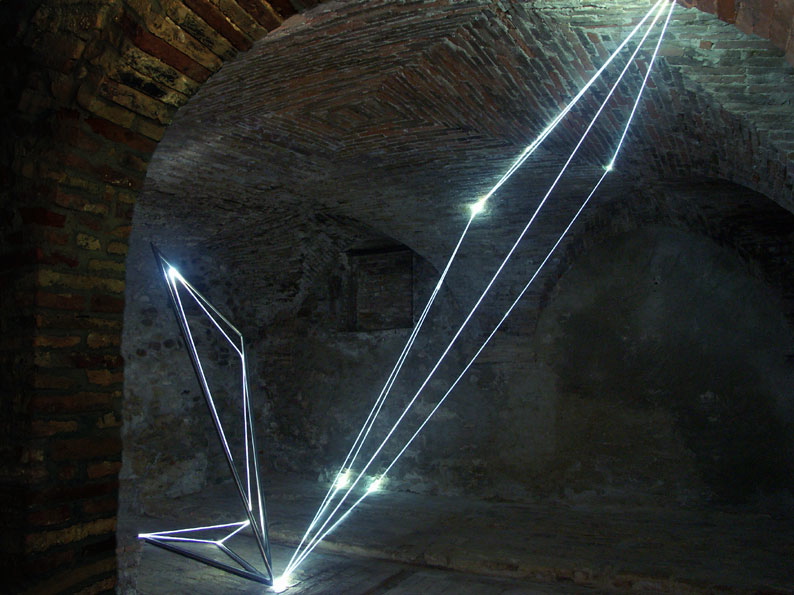 CARLO BERNARDINI, LIGHT CATALYST 2005, stainless steel, optic fibers, feet h 11x14x22. Castelbasso, Fondaco-Palazzo Pirocchi