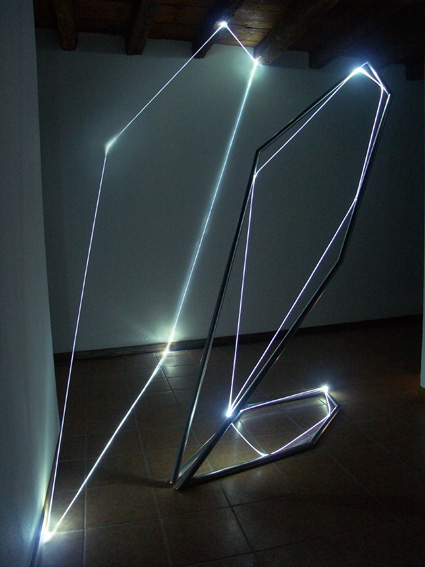 CARLO BERNARDINI, Light Catalyst 2006, stainless steel, optic fibers, feet h 9x14x7. Mirano (VE), Barchessa di Villa Donà delle Rose. 