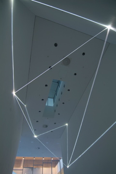 Carlo Bernardini, Drawing of the Vacuum 2011, optic fibers installation, mt h (from ground) 7,5x14x5; Bocconi Art Gallery, Università Bocconi, Milan.