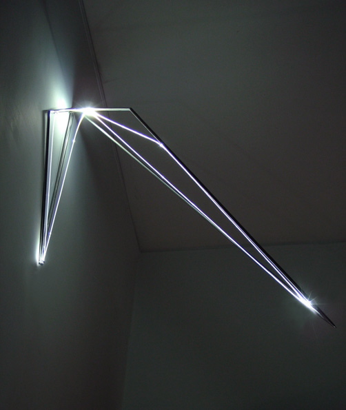 PERMEABLE SPACE 2004 Stainless steel, optical fibers, feet h 2x2,5x1