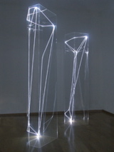 CARLO BERNARDINI, Spazi Permeabili 2002 Plexiglass, fibre ottiche, cm h 220x50x50 cad. Barbara Behan Gallery, 2004 Londra.