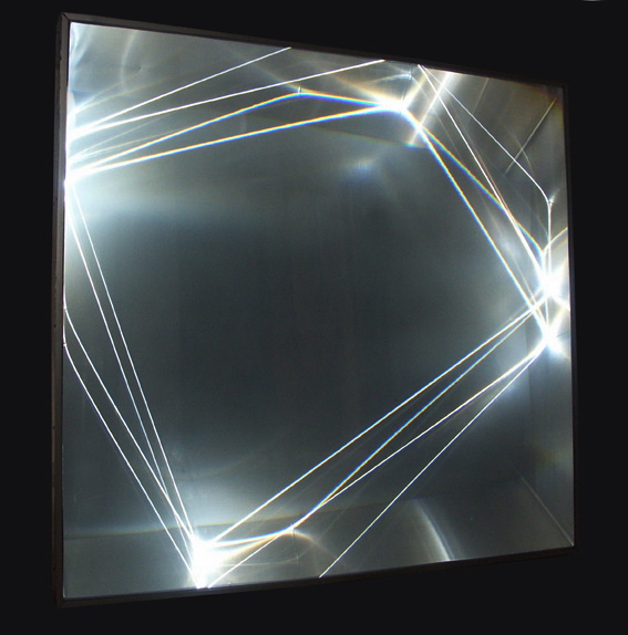 CARLO BERNARDINI, Catalizzatore di Luce  2006; fibre ottiche, superficie olf, plexiglass, alluminio; h cm 95x100x25.