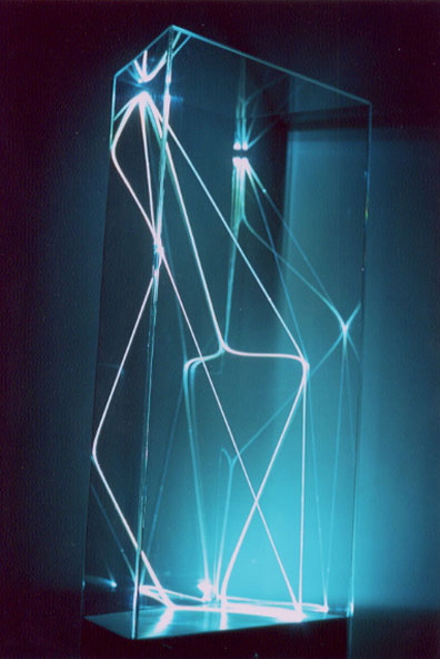 CARLO BERNARDINI, Divisione dell'Unità Visiva 2001, fbre ottiche, plexiglass, cm h 105x50x30, Targetti, Art Light Collection, White Sculpture.