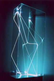 CARLO BERNARDINI, Divisione dell'Unità Visiva 2001, fbre ottiche, plexiglass, cm h 105x50x30, Targetti, Art Light Collection, White Sculpture.