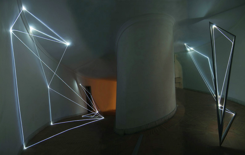 CARLO BERNARDINI, CATALIZZATORI DI LUCE 2005, fibre ottiche e acciaio inox, H mt 3x7x2 e H mt 3x4,5x1,5, Roma, Accademia di S.Luca