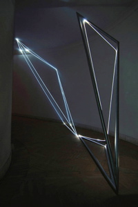 CARLO BERNARDINI, CATALIZZATORE DI LUCE 2005, fibre ottiche e acciaio inox, H mt 3x4,5x1,5, Roma, Accademia di S.Luca