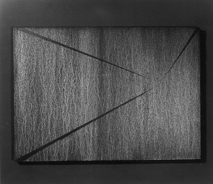 CARLO BERNARDINI, Divisione dell'Unità Visiva 1996, pigmenti in polvere acrilici bianchi e fosforo su tavola; cm h 91x128 (al buio).