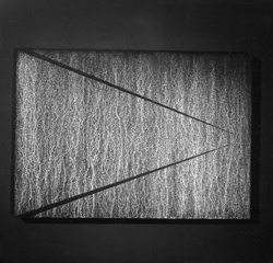 CARLO BERNARDINI, Superficie virtuale con linee di luce:ombra 1996, pigmenti in polvere acrilici bianchi e fosforo su tavola, cm h 70x100 (al buio).