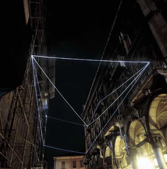 SPAZIO PERMEABILE 2000 Fibre ottiche, mt h 20x40x13, Palazzo della Ragione, Padova.
