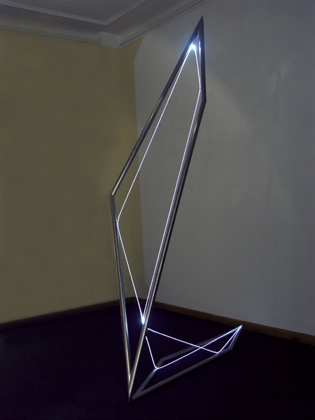 CARLO BERNARDINI, SPACE DRAWNING 2006, Optic fiber, stainless steel, feet h 9x6x1,5. Light On, Galleria Artiscope, Bruxelles.