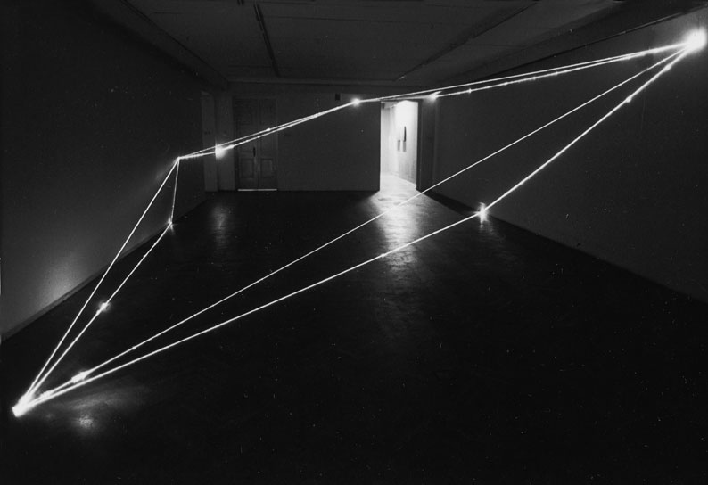 CARLO BERNARDINI, The Division of Visual Unity 1999, optical fibers, feet h 9x36x24, Arsenal Gallery, Bialystok (Poland).